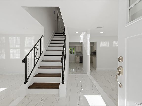 2nd image of 4 Summercress Lane