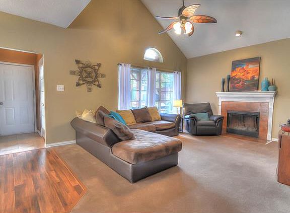 5th image of 824 Parkview Cir