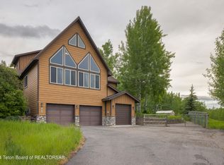 43 W Elkhorn Dr, Star Valley Ranch, WY 83127