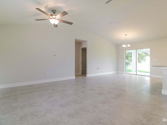 5th image of 5011 Beecher St