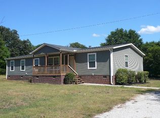 795 Union Hwy, Enoree, SC 29335