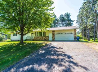 1534 Pine Grove Dr, Kronenwetter, WI 54455