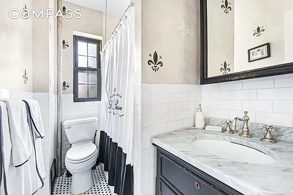 Sold by Compass | media 26