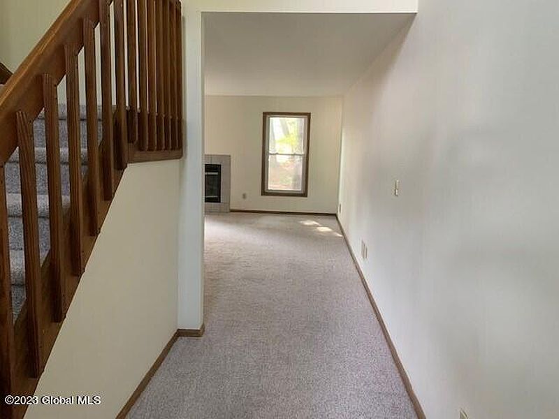4th image of 519 Elk Circle