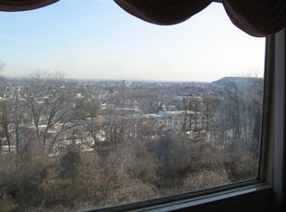 15 Valley View Rd, Haledon, NJ 07508