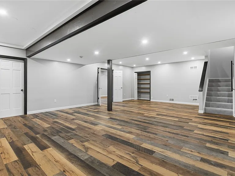2501 Birchwood Ct — Photo 26