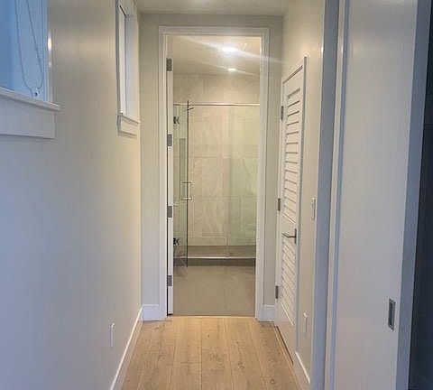 4th image of 331 Pennsylvania Ave #102