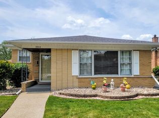 9944 Maple Ave, Oak Lawn, IL