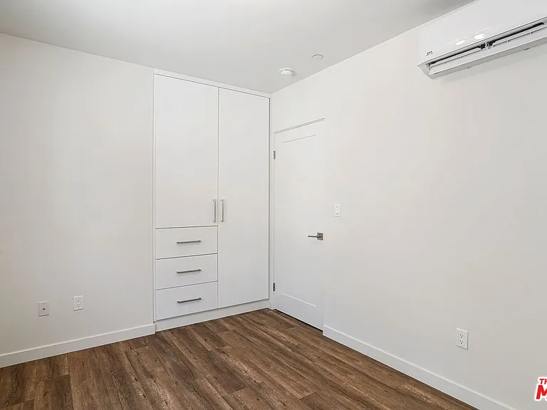 1166 S Cochran Ave #2 — Photo 13