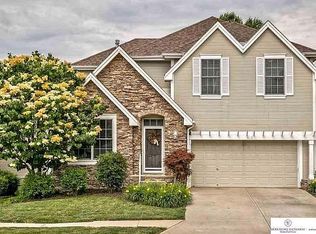 912 S 188th Ct, Elkhorn, NE 68022