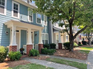 365 Hurston Cir, Charlotte, NC 28208
