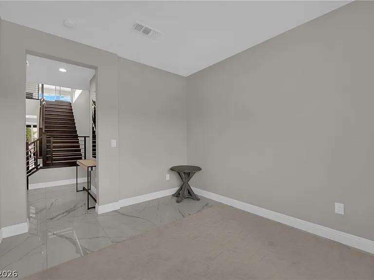 10254 Kesington Dr — Photo 16