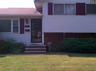4314 Sky Lane Dr, Cleveland, OH 44109