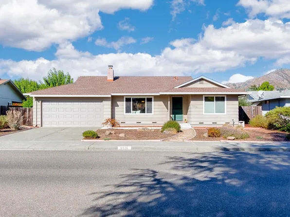 8916 Oakmont Drive, Santa Rosa, CA 95409