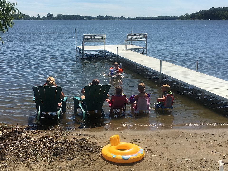 Family Lake Lot Sand Beach