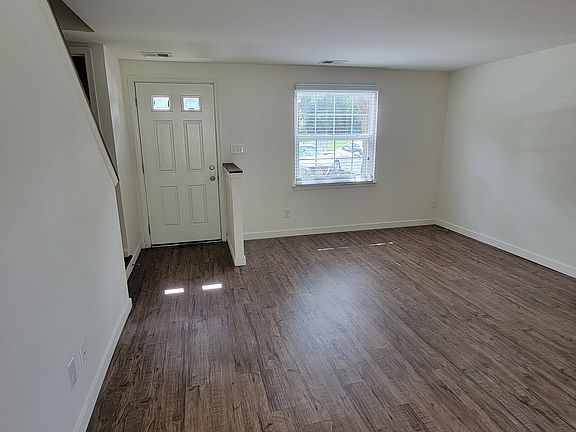 2nd image of 1662 Independence Ct #1662