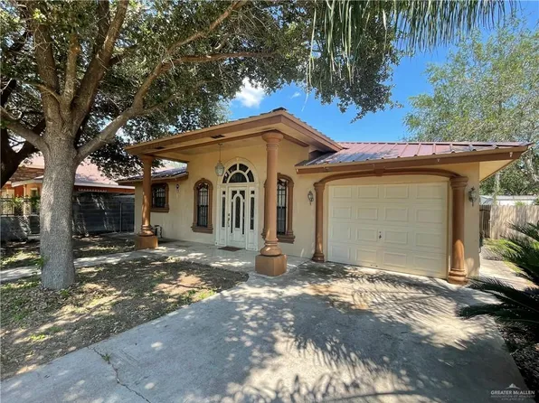 98 Alvarez Ave, Rio Grande City, TX 78582