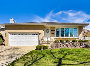 1705 Linden Ave, Park Ridge, IL 60068