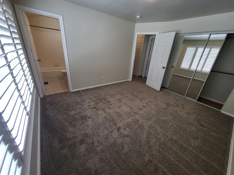 1436 Gregg St — Photo 7