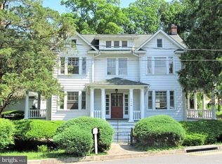 303 N Camp Meade Rd, Linthicum, MD 21090