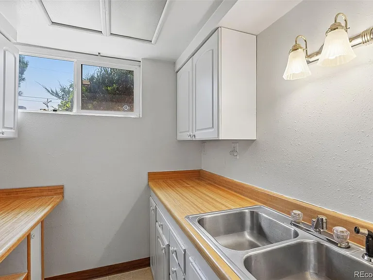 5701 W 49th Ave — Photo 29