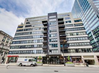 130 S Canal St APT 810, Chicago, IL 60606