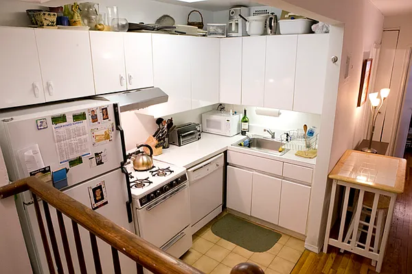 Rented by NextStopNY | media 8