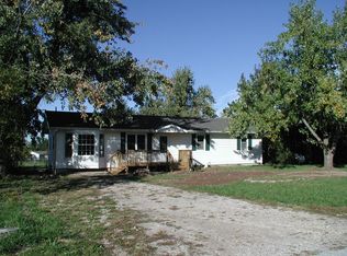 716 S Locust St, Marshfield, MO 65706