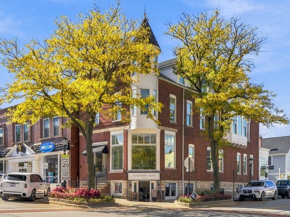 102 S Washington St #2
