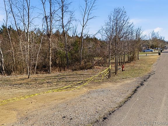 4th image of Wolfe Ln