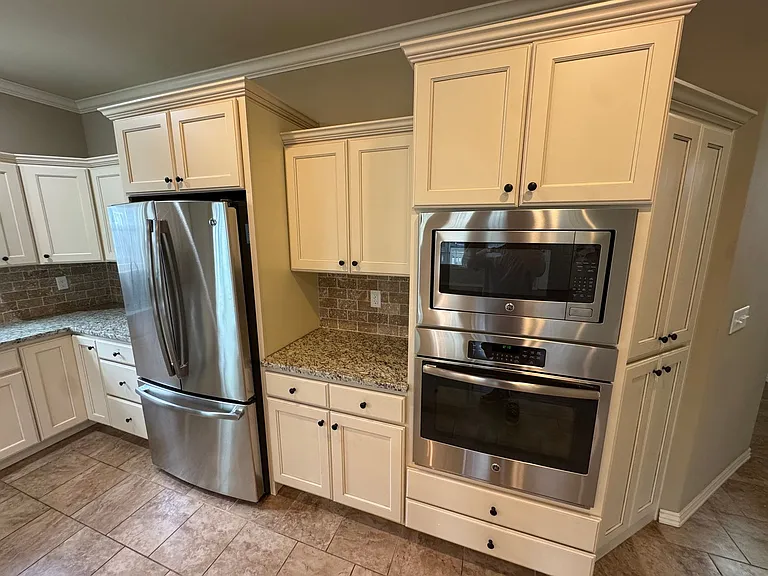 626 N Tennyson Ln — Photo 5
