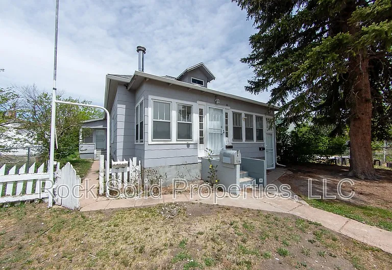 506 E 7th St #1 — Photo 1