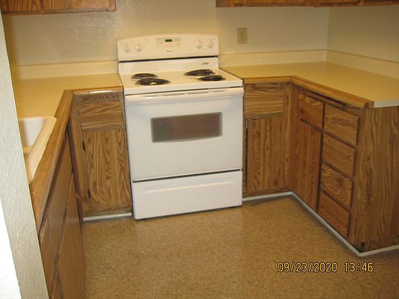 4th image of 2052 N Bush St APT 106