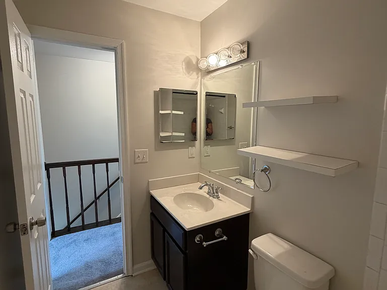 310 Lancaster Sq #310 — Photo 5