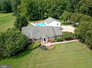 39 Beechwood Dr, Robbinsville, NJ 08691