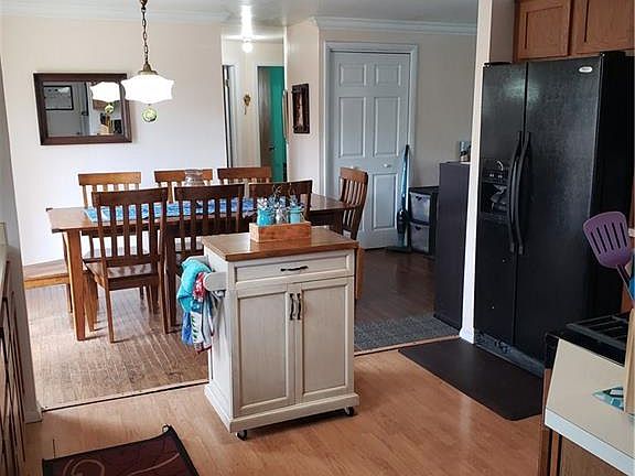 3rd image of 75 Florendin Dr