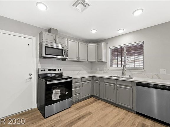 3rd image of 4706 E Wyoming Ave