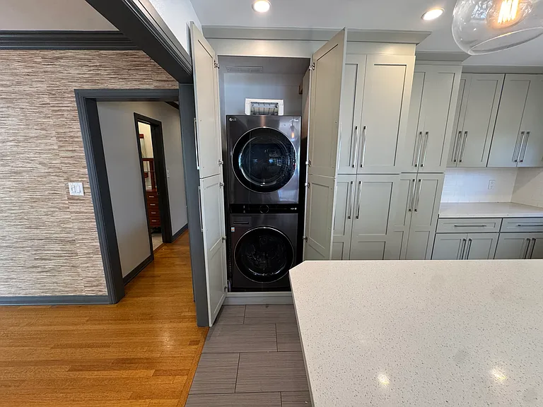 222 Saint Joseph Ave — Photo 9