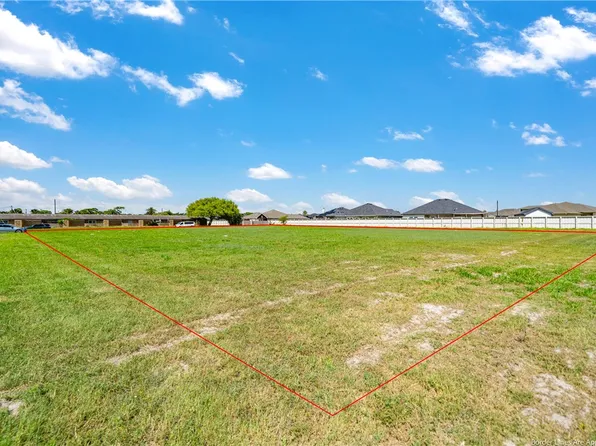 314 Oakdale Dr, Corpus Christi, TX 78418