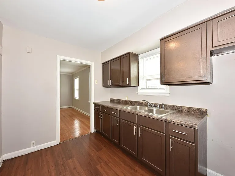 4251 N 47th St #4251 — Photo 3