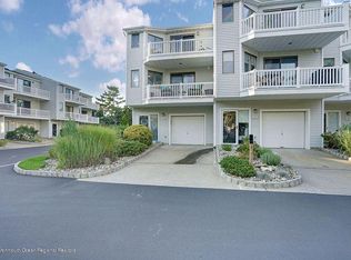 6 Navesink Ct, Long Branch, NJ 07740