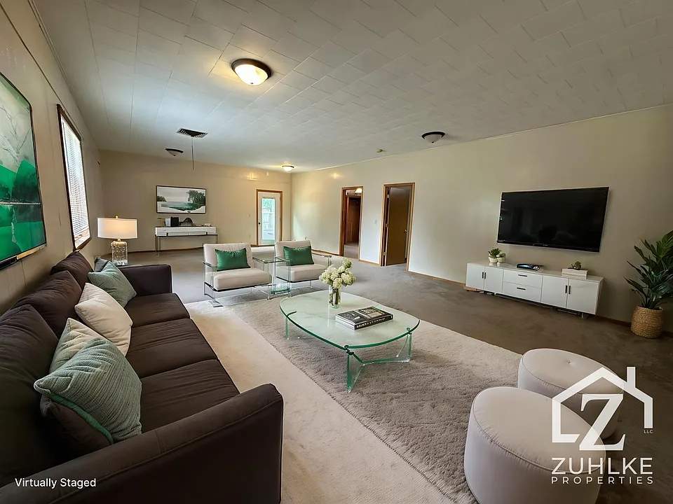 402 N 2nd St #2