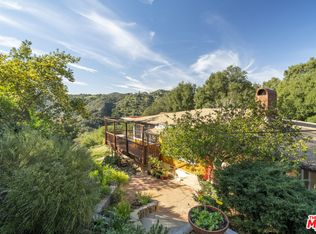 20756 Hillside Dr, Topanga, CA 90290