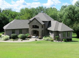 2586 Cottonwood Rd NE, North Liberty, IA 52317