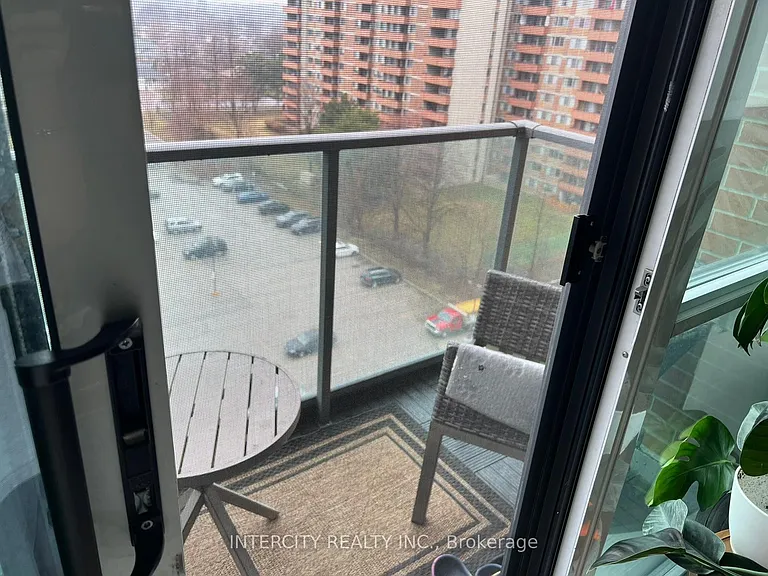 1403 Royal York Rd #1010 — Photo 3