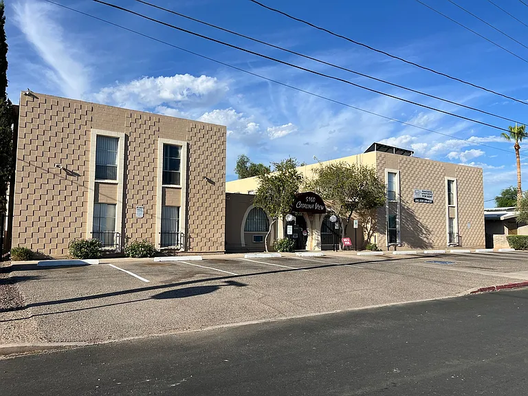 Catalina View Apartments — Photo 1