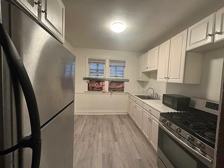 4401 Buckingham Ave #2 — Photo 7