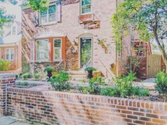 2nd image of 3305 Monument Ave