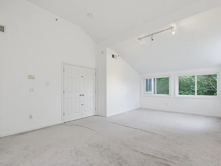3101 Maple Brook Rd — Photo 17