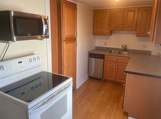 214 High St APT 4, Fall River, MA 02720